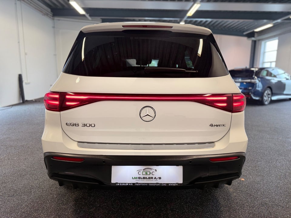 Mercedes EQB300 AMG Line 4Matic 7prs 5d
