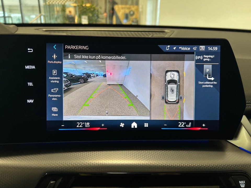 BMW iX1 xDrive30 Fully Charged 5d