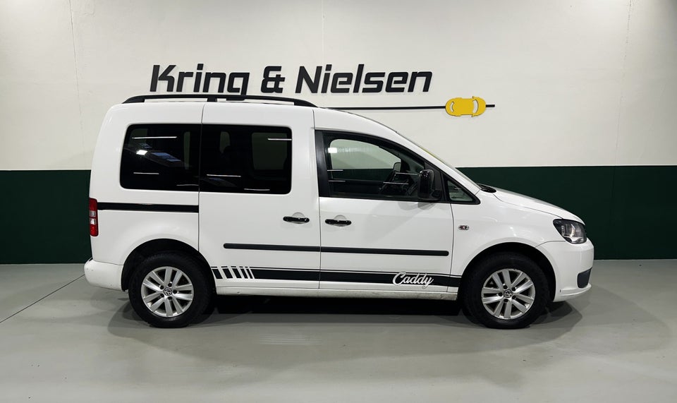 VW Caddy 1,6 TDi 102 Comfortline DSG BMT 4d