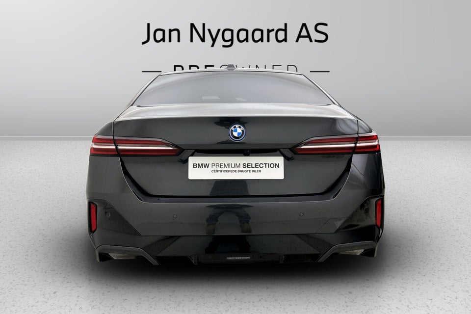 BMW i5 eDrive40 M-Sport 4d