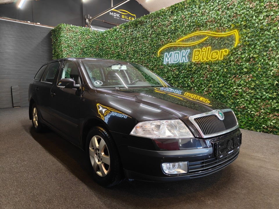 Skoda Octavia 1,8 TSi 160 Ambiente Combi 5d