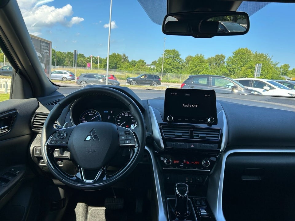 Mitsubishi Eclipse Cross 2,4 PHEV Intense CVT 4WD 5d