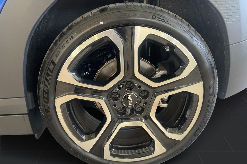 MINI Cooper E Favoured Trim M 3d