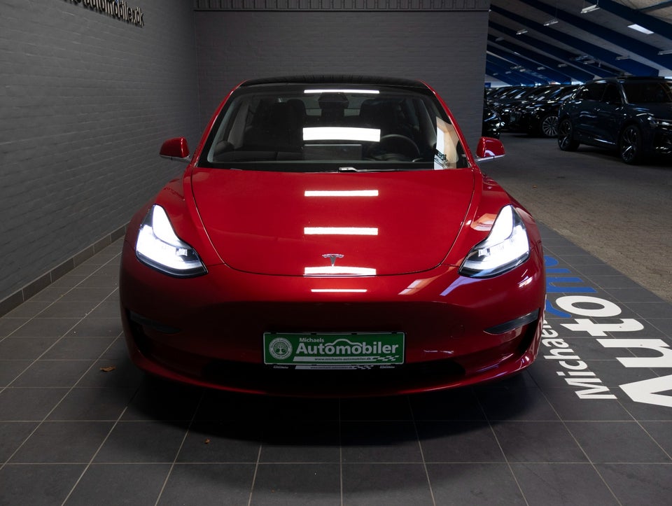 Tesla Model 3 Long Range AWD 4d