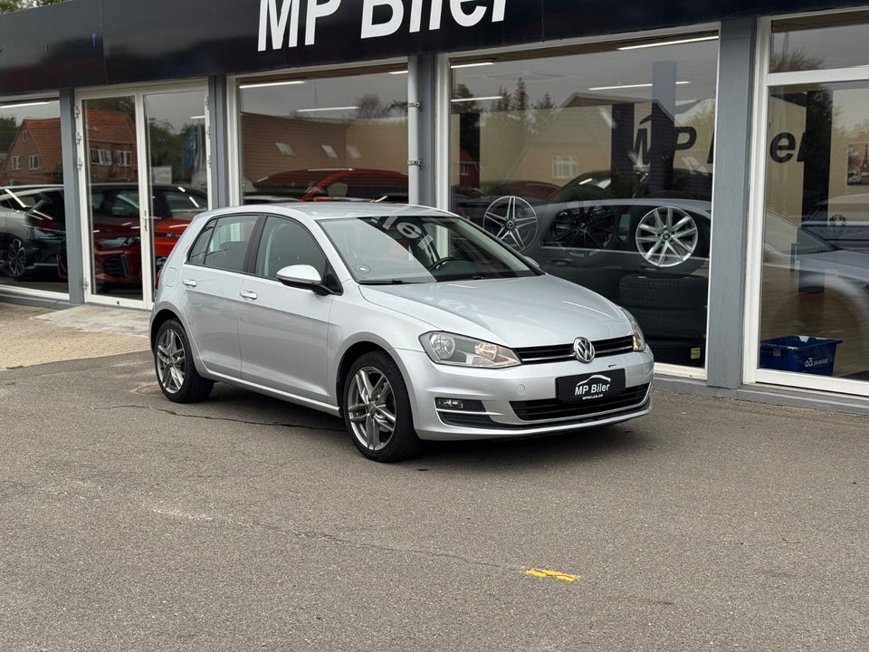 VW Golf VII 1,6 TDi 105 Comfortline BMT 5d