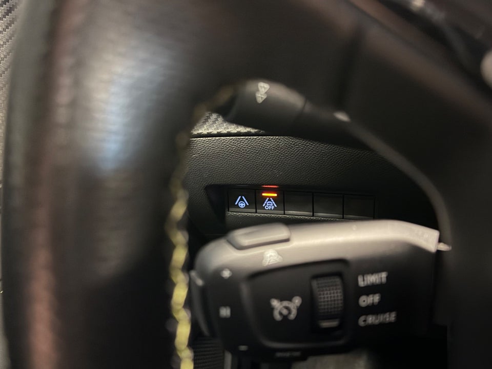 Peugeot e-2008 50 GT Line Electric 5d