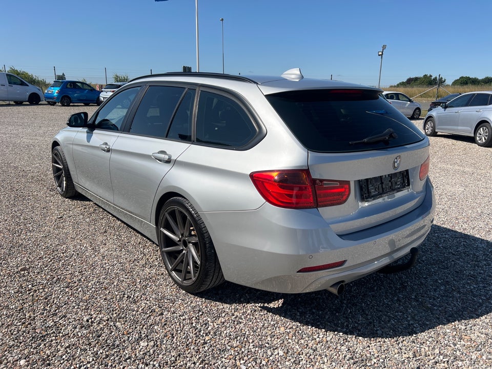 BMW 320d 2,0 Touring aut. 5d