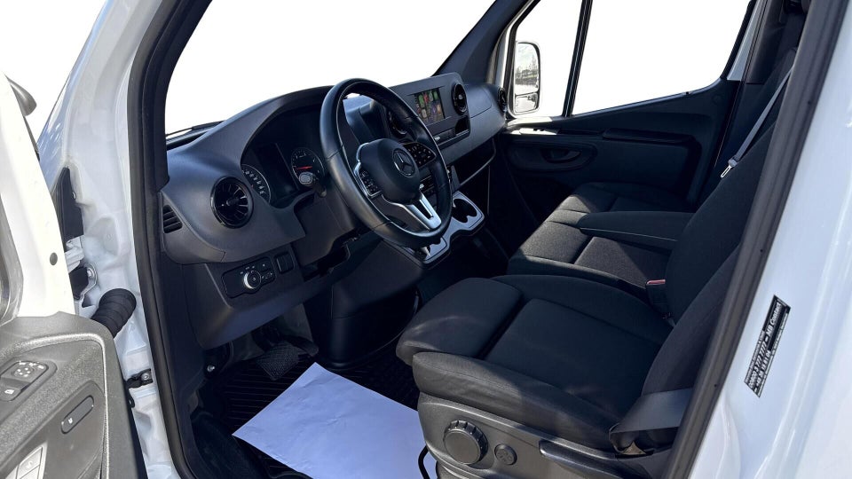 Mercedes Sprinter 215 2,0 CDi A2 Kassevogn aut. FWD