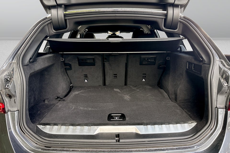 BMW 330e 2,0 Touring Sport Line aut. 5d