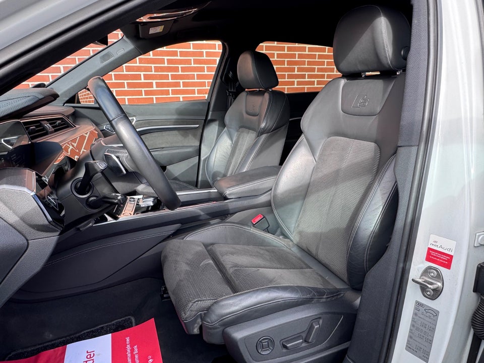 Audi e-tron 50 S-line quattro 5d