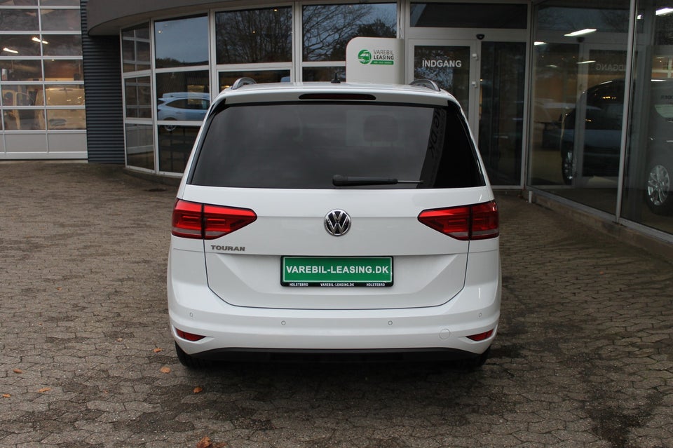 VW Touran 2,0 TDi 115 Highline DSG Van 5d