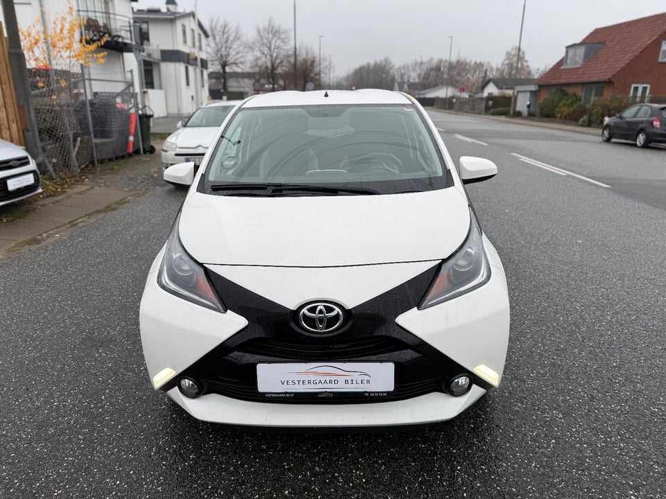 Toyota Aygo 1,0 VVT-i x-sky 5d