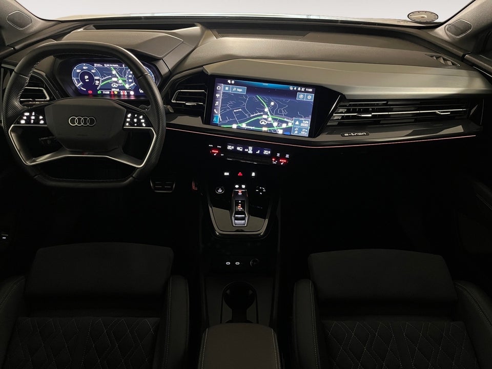 Audi Q4 e-tron 45 S-line quattro 5d