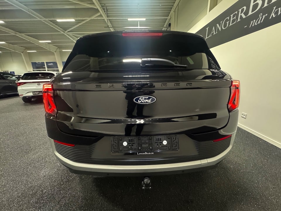 Ford Explorer 82 Select Extended Range 5d