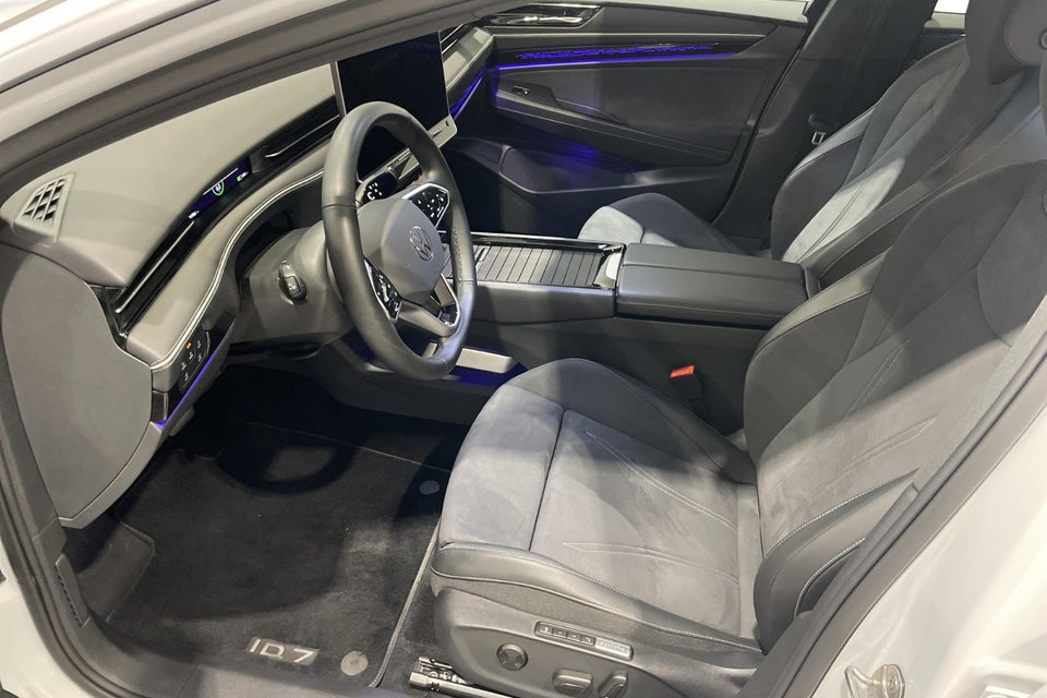 VW ID.7 77 Style+ Tourer 5d