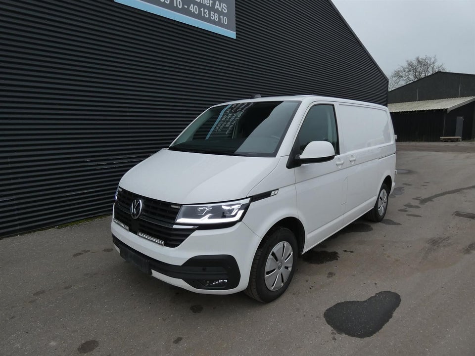 VW Transporter 2,0 TDi 150 Kassevogn DSG 4Motion kort