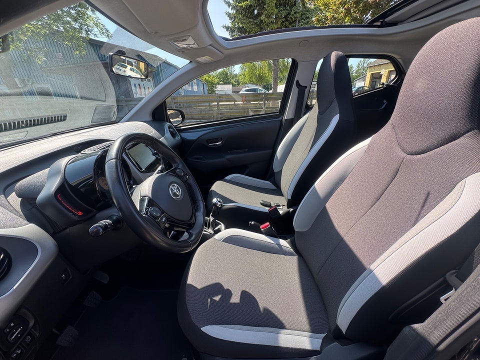 Toyota Aygo 1,0 VVT-i x-sky 5d