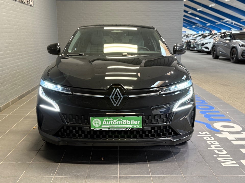 Renault Megane E-Tech 60 Techno 5d
