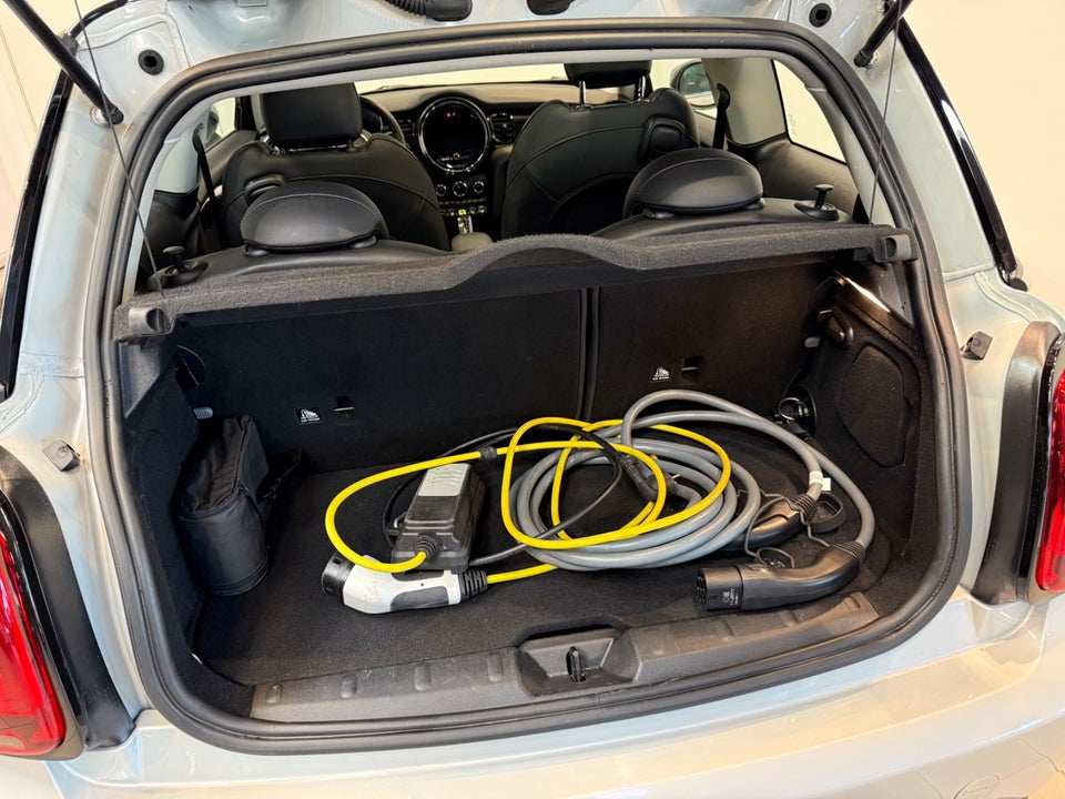 MINI Cooper SE Camden Edition 3d