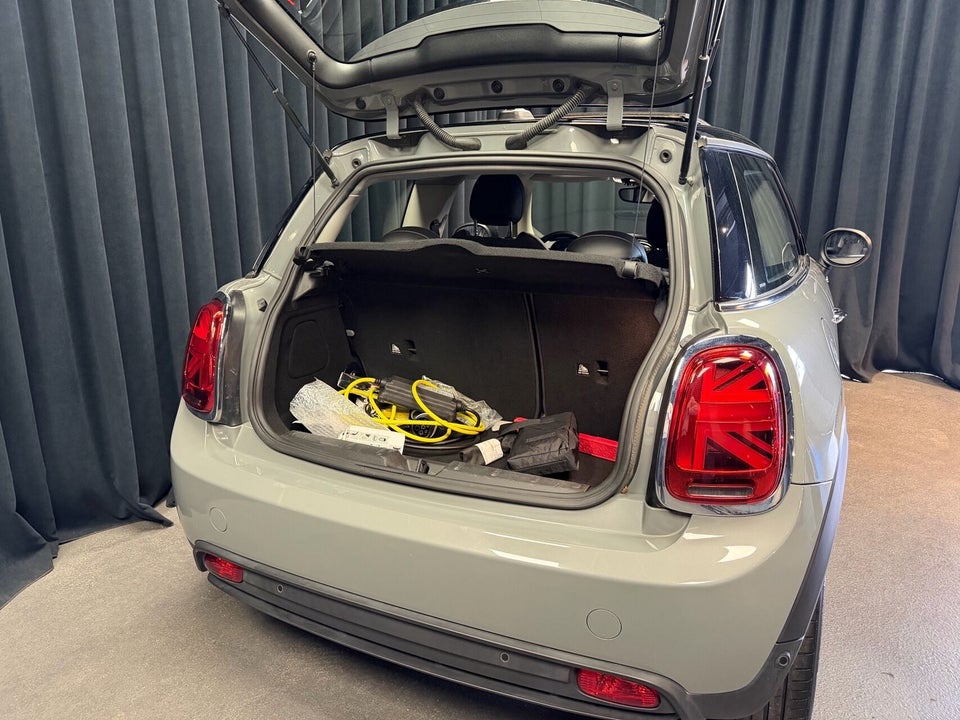 MINI Cooper SE Camden Edition 3d