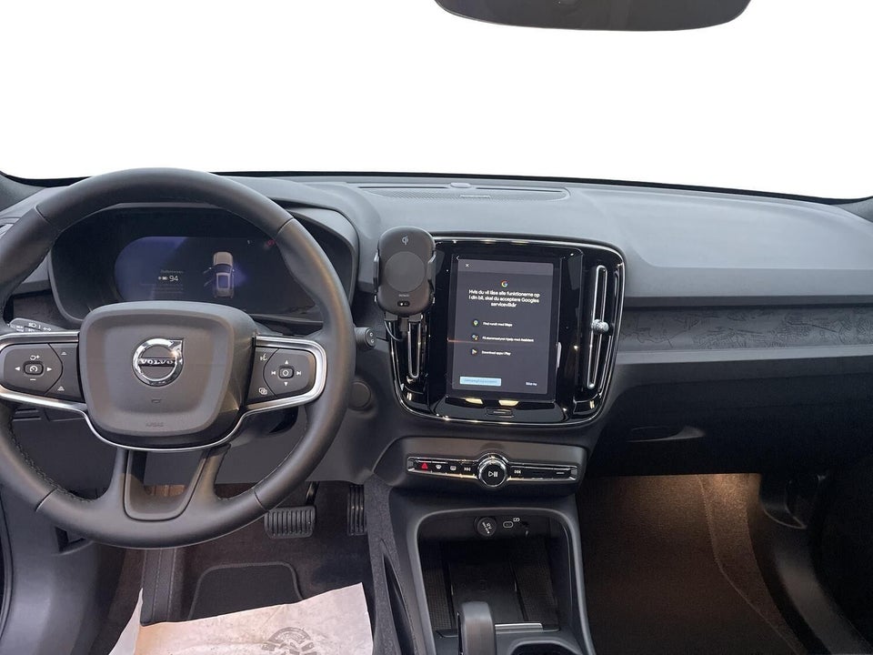 Volvo EX40 Extended Range Black Edition 5d