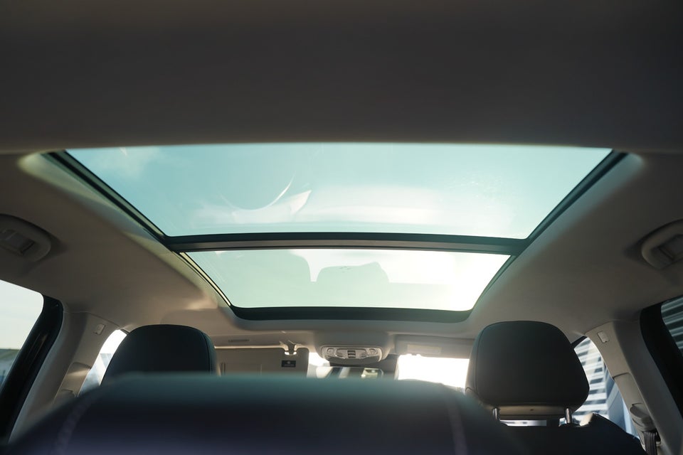 MG Marvel R Luxury 5d