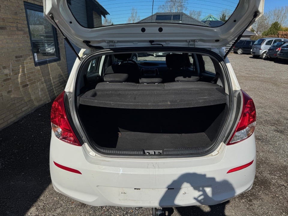 Hyundai i20 1,25 Comfort 5d