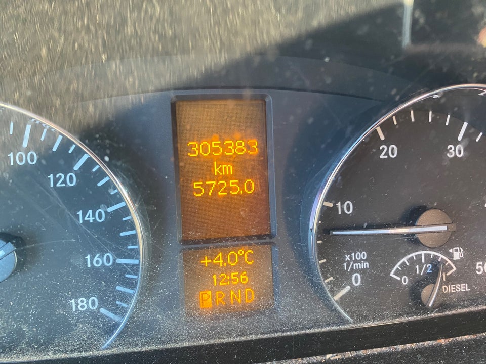 Mercedes Sprinter 319 3,0 CDi R3L Kassevogn aut. 5d