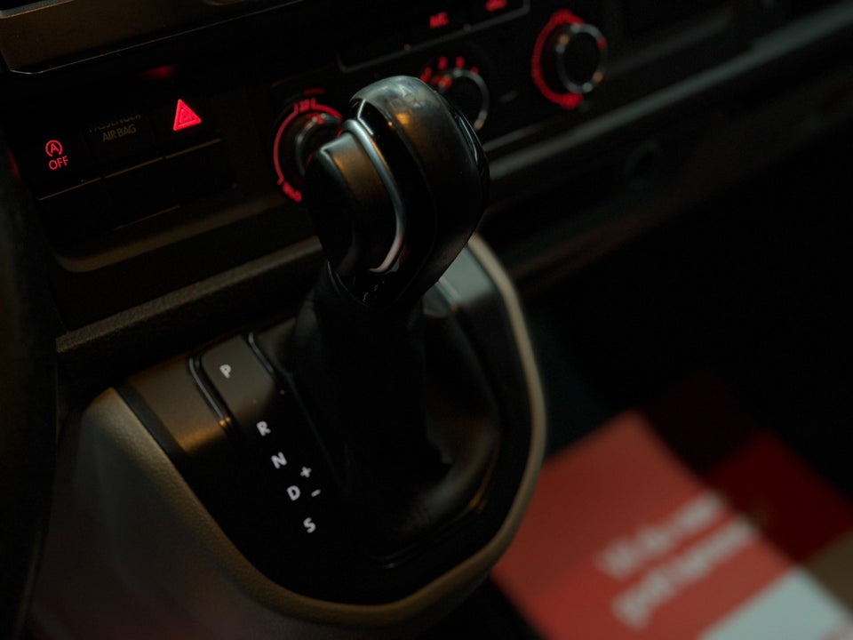 VW Transporter 2,0 TDi 150 Kassevogn DSG lang