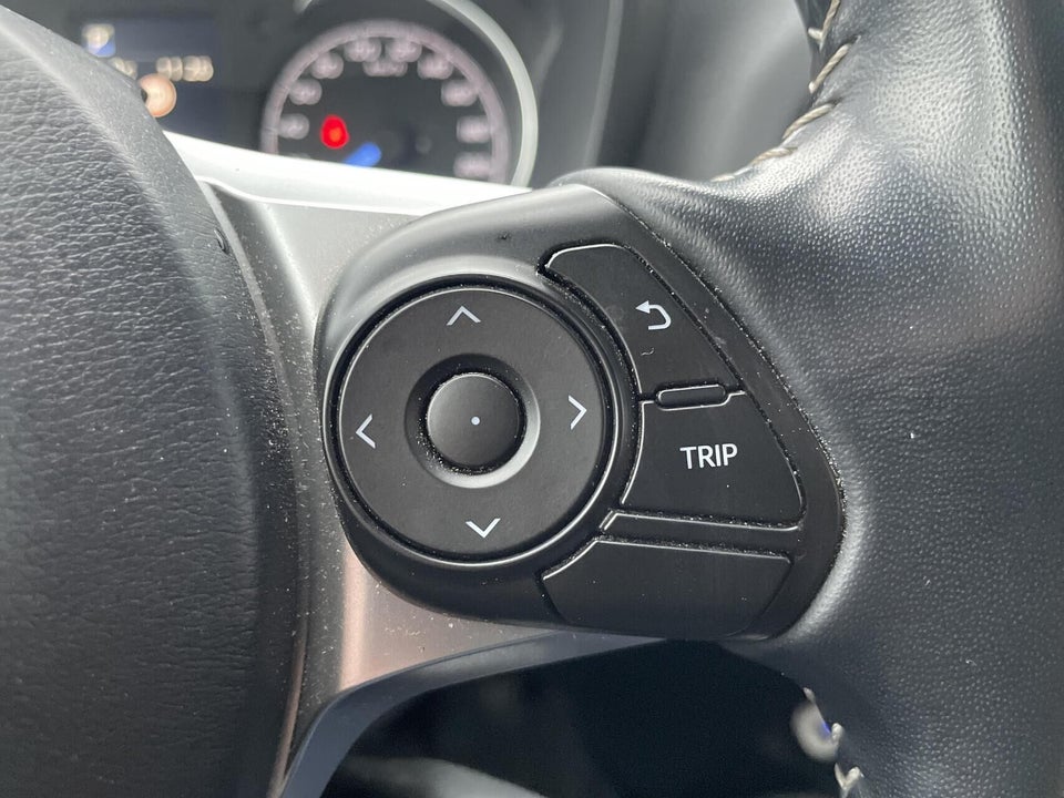 Toyota Yaris 1,5 Hybrid H3 GR Sport Smart e-CVT 5d