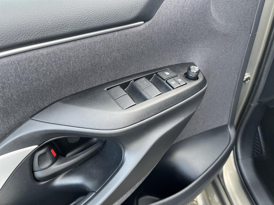 Toyota Yaris 1,5 Hybrid Active e-CVT 5d