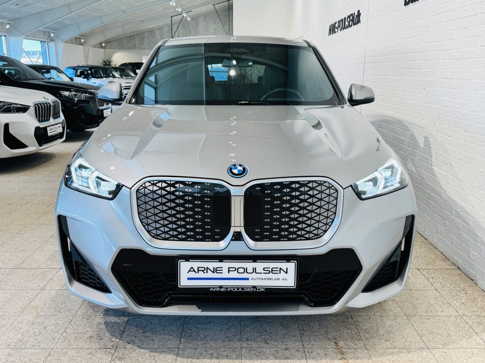 BMW iX1 xDrive30 Fully Charged M-Sport 5d