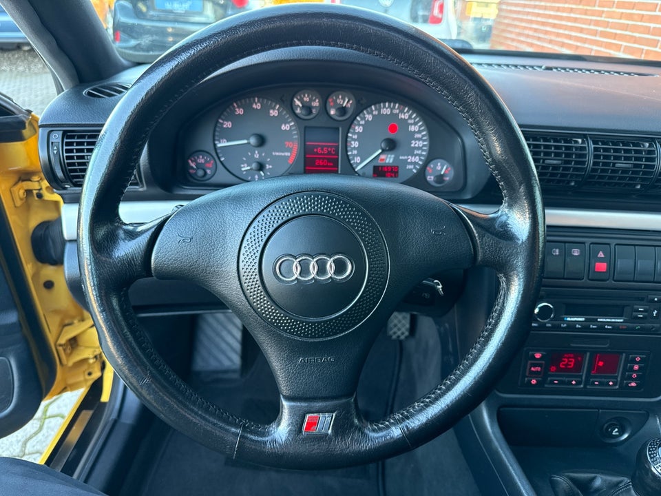 Audi S4 2,7 Avant quattro 5d