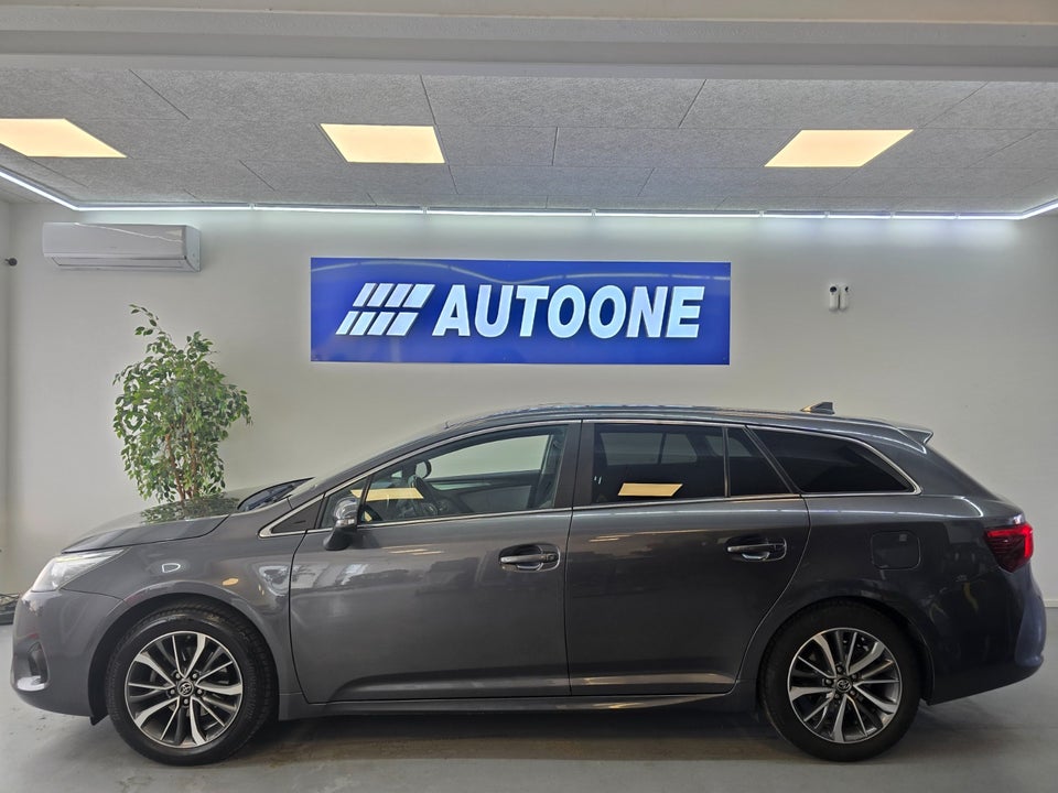 Toyota Avensis 1,8 VVT-i T2 Touring Sports MDS 5d