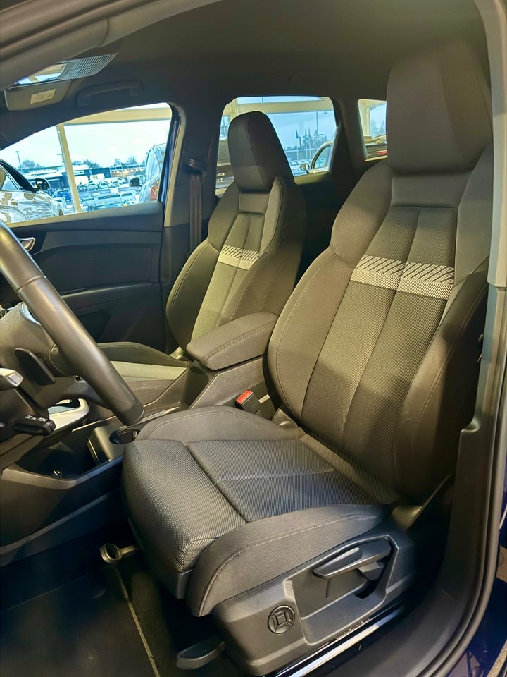 Audi Q4 e-tron 40 Advanced 5d