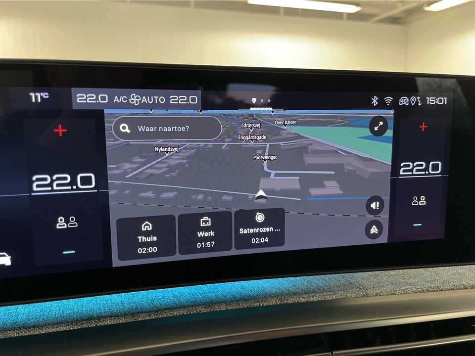 Peugeot e-3008 77 GT Pack 5d