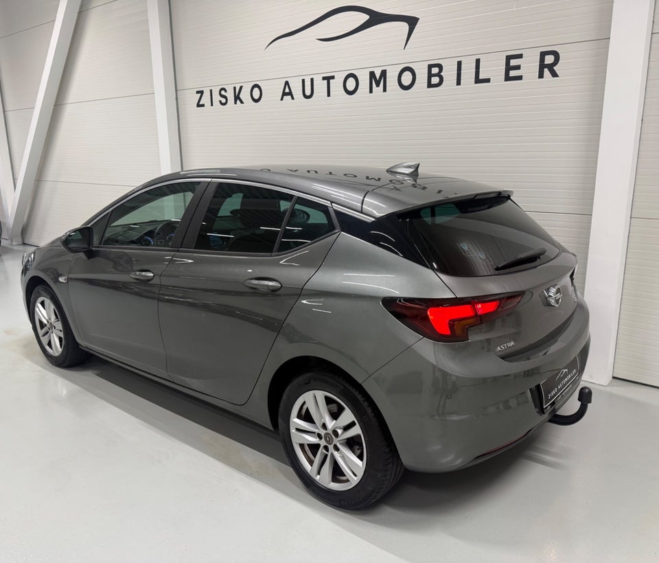 Opel Astra 1,6 CDTi 110 Enjoy 5d