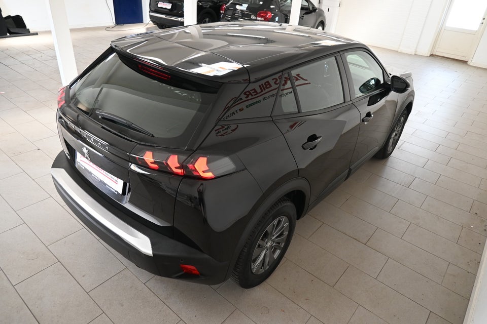 Peugeot 2008 1,2 PureTech 100 Selection 5d