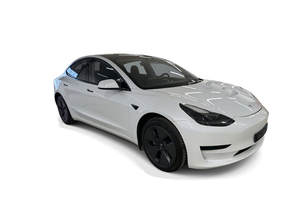 Tesla Model 3 Standard Range+ RWD 4d