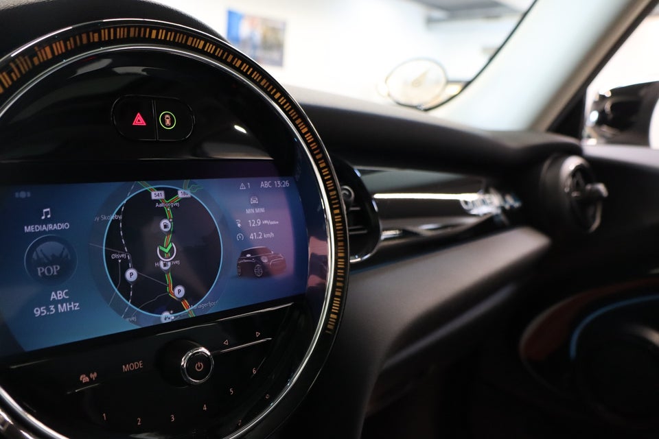 MINI Cooper SE Camden Edition 3d