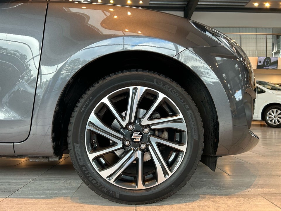 Suzuki Swift 1,2 mHybrid Exclusive CVT 5d