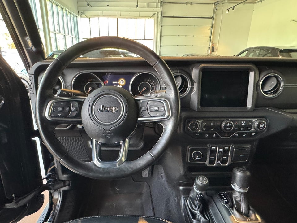 Jeep Wrangler Unlimited 2,0 T Sahara aut. 4x4 5d