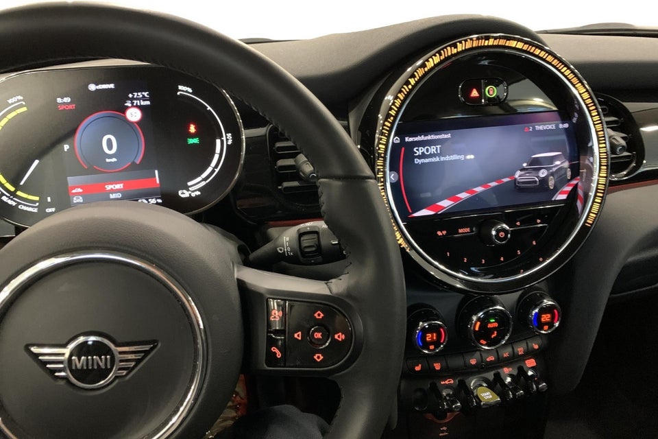 MINI Cooper SE Classic 3d