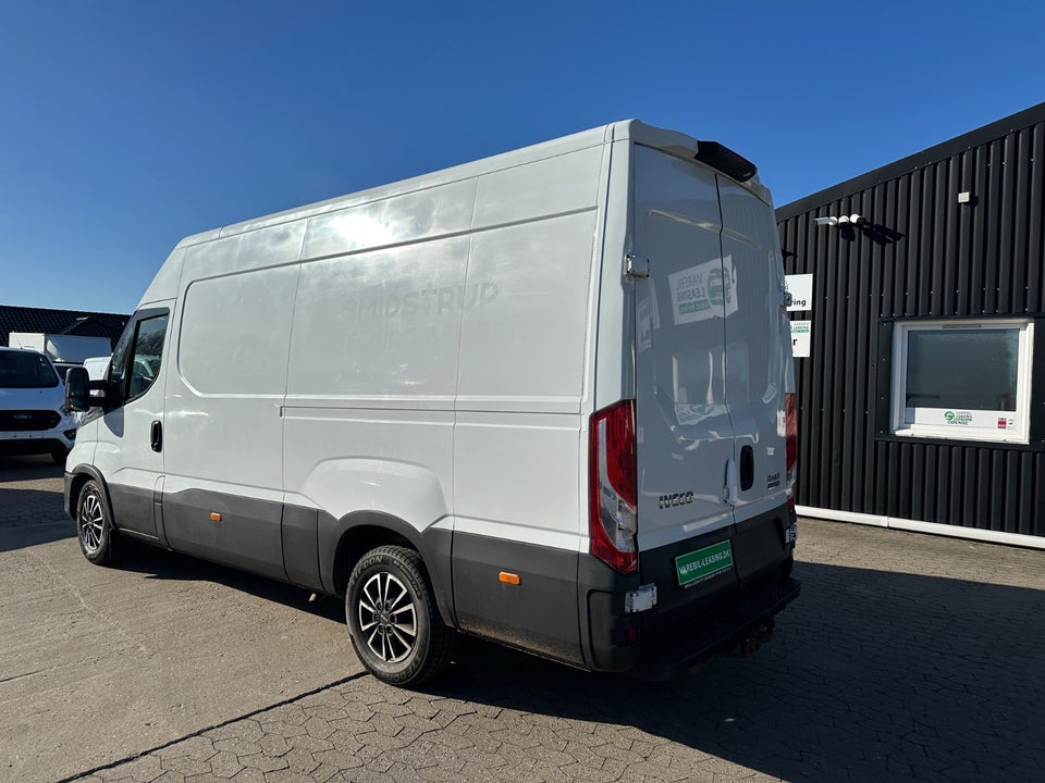 Iveco Daily 2,3 35C12 12m³ Van AG8