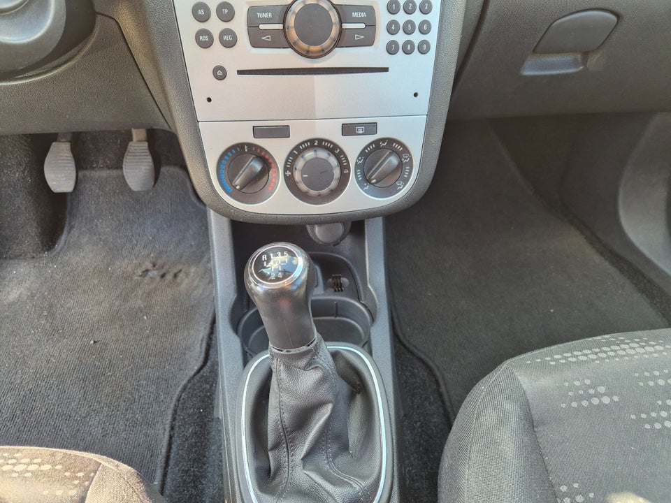 Opel Corsa 1,0 12V Enjoy 5d