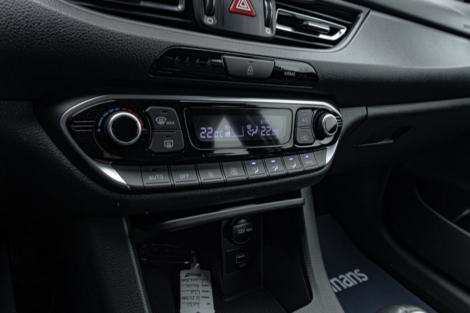 Hyundai i30 1,0 T-GDi Essential stc. 5d