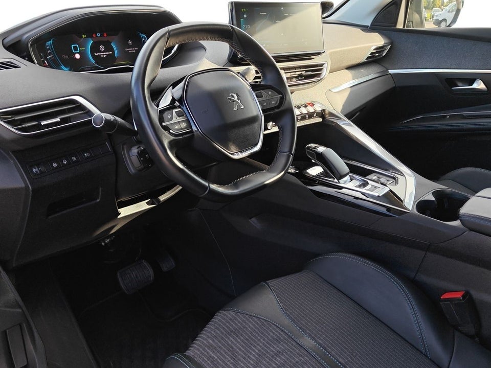 Peugeot 3008 1,6 Hybrid Selection Sport Limited EAT8 5d