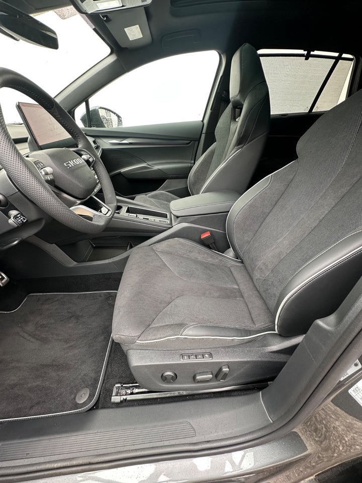 Skoda Enyaq 85 iV Sportline Maxx 5d