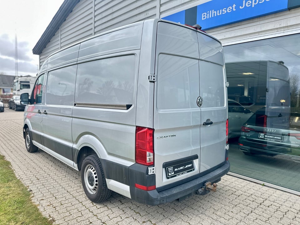 VW Crafter 35 2,0 TDi 177 Kassevogn L3H3 aut.
