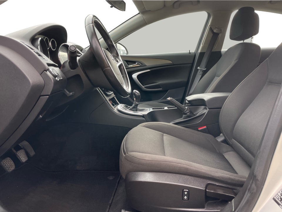 Opel Insignia 1,8 Cosmo 4d